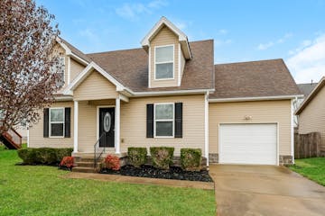 9910 Brooks Bend Rd LOUISVILLE, KY 40258